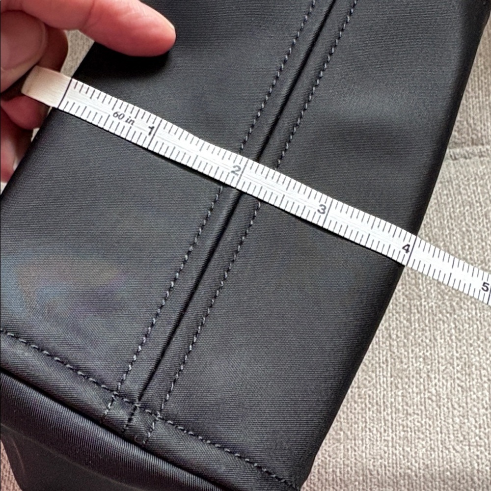 Kate Spade New York cosmetic case - Picture 5 of 6